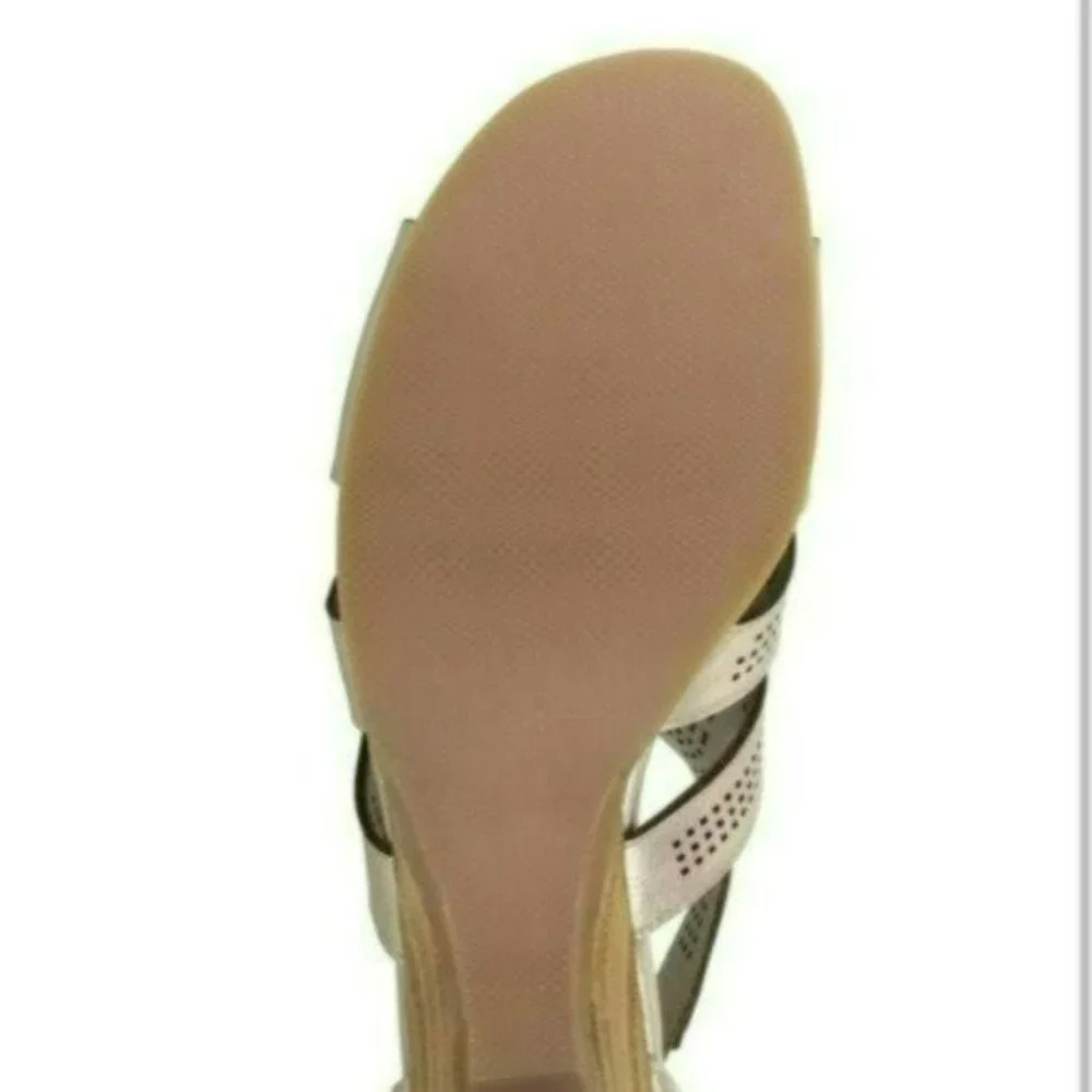 Bella Vita Quinby Chop Out Wedge Sandals-8 - Picture 2 of 8
